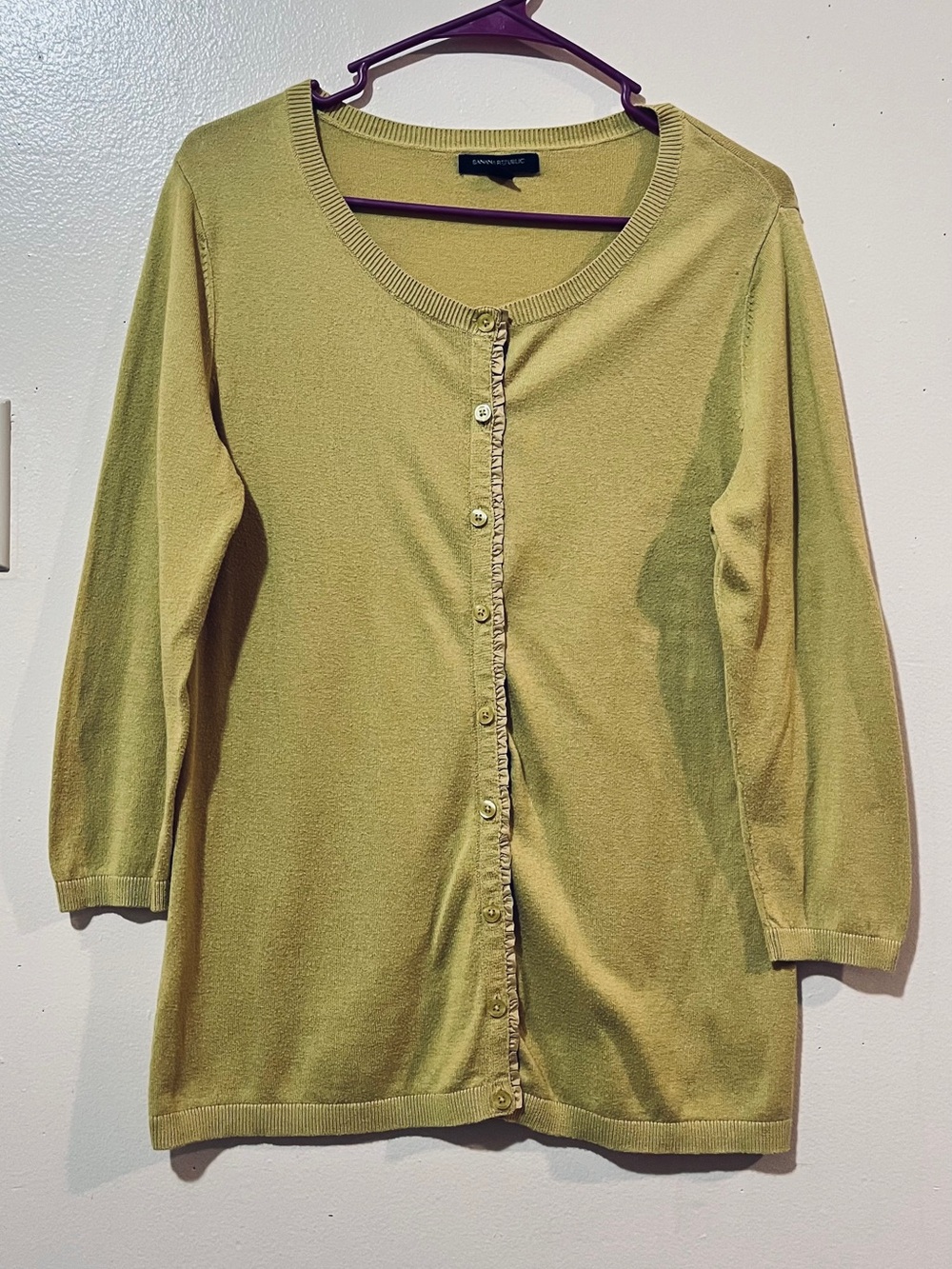 NWOT BANANA REPUBLIC Women’s Fall Spring Light Sweater Layering Buttons Down Med